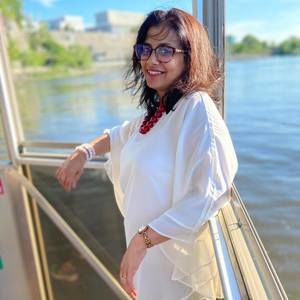 Meet your Posher, Apeksha